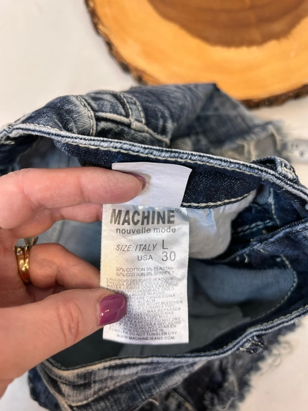 Machine Jeans Inc. Nouvelle Mode Acid Wash Distressed Shorts Women’s Large‎